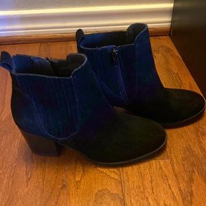 Crown Vintage booties